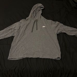 Nike men’s large pullover
